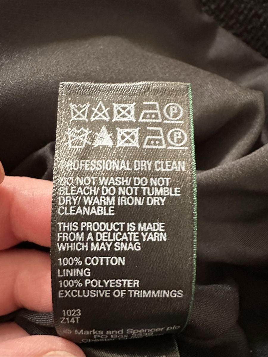 Giacche: NEW M&S Black Tweed- style jacket size 50 – Nuovo e nell'imballaggio originale da männedorf venduto da stina_01 3