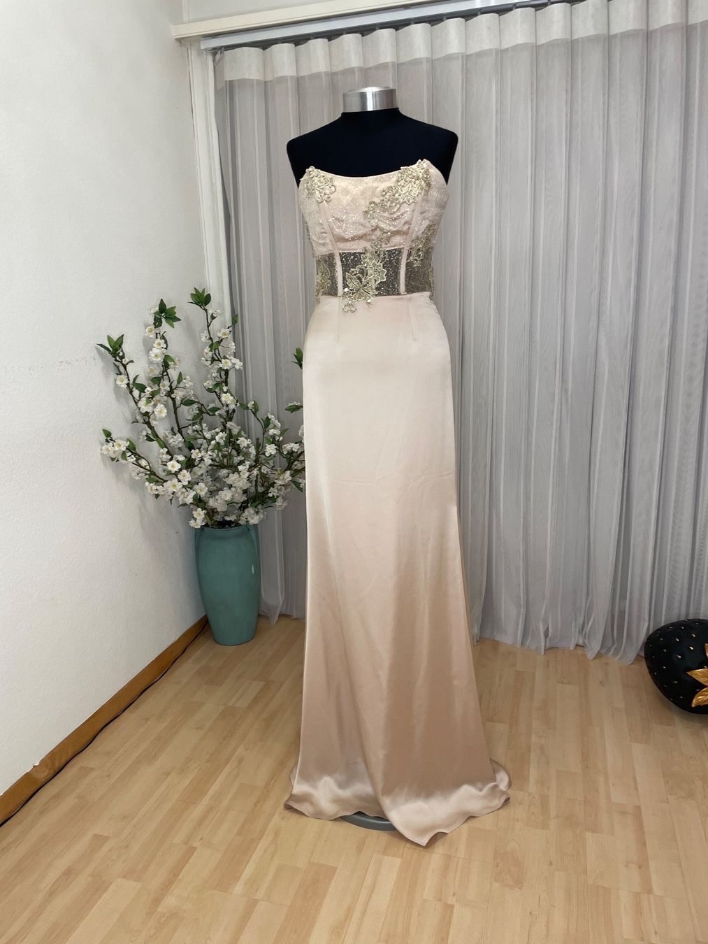 Vestiti: Abendkleid – Nuovo (secondo la descrizione) da Oberglatt ZH venduto da Azurra 3