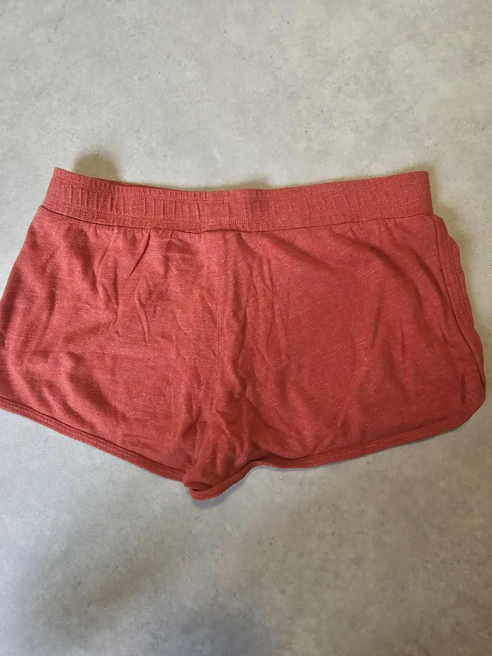Reebok Hosen: Shorts Reebok rouge taille S – Gebraucht aus Sornetan von T.a333 2
