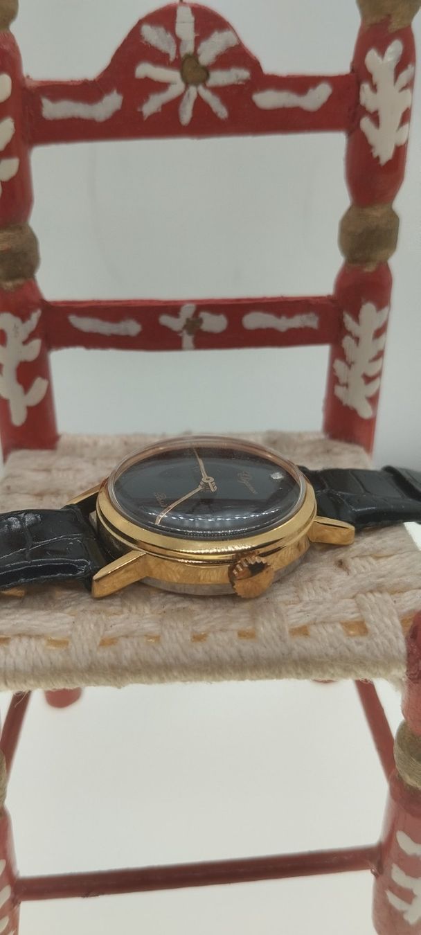 Orologi: Montre mécanique vintage élégance – Usato da La Chaux-de-Fonds venduto da jac_9llg 3
