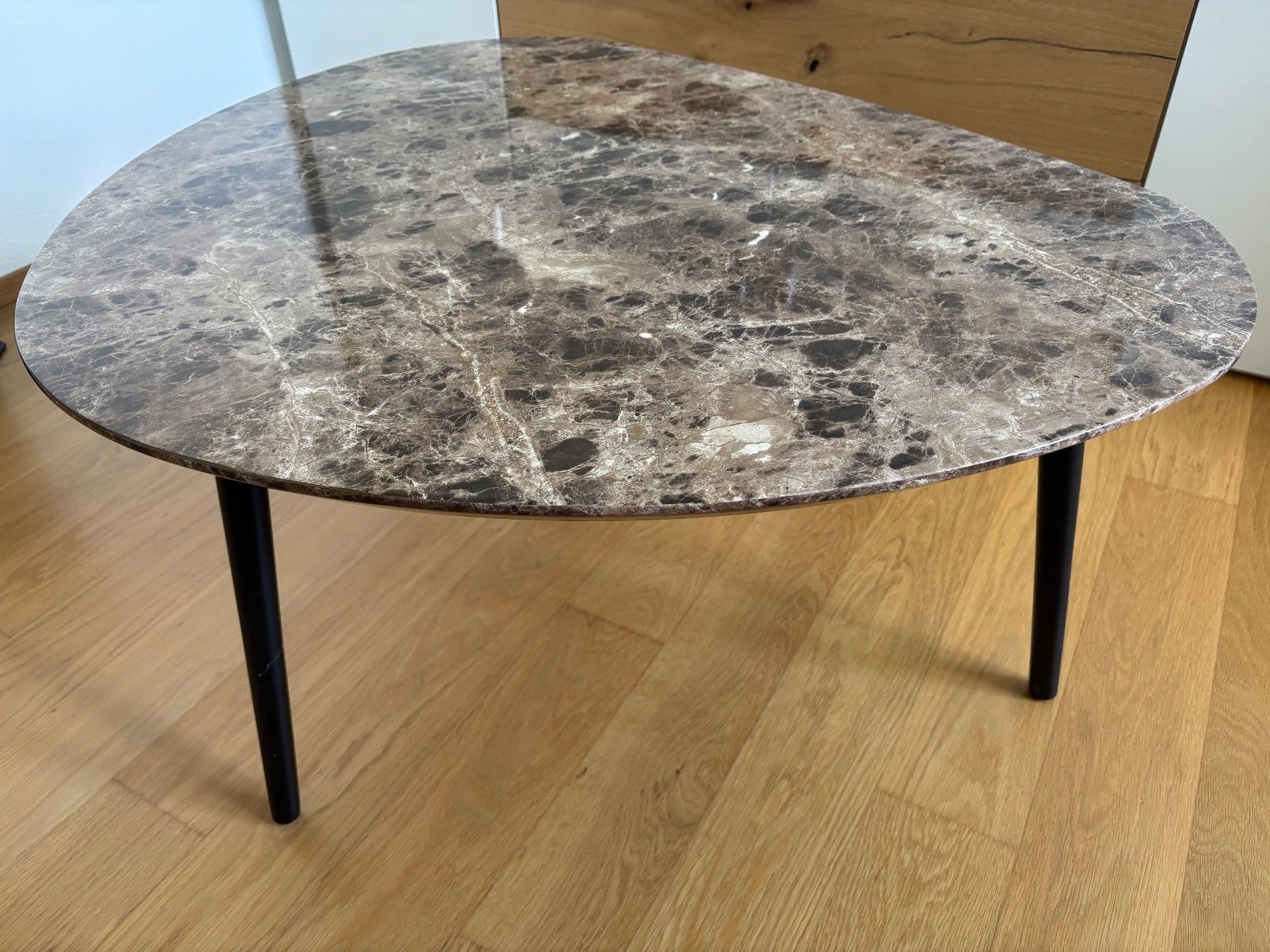 Tables: Beistelltisch Marmor Optik gebraucht – D'occasion à Gutenswil par marcoXIII