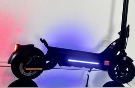 starker Elektro Scooter Trotti 48V Geschenk Idee TOP Aktion
