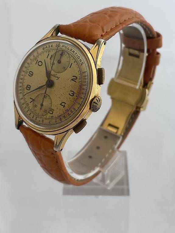 Breitling Montres: Breitling Vintage Chronograph Base 30 Pulsations Arztskala – D'occasion à Lenzburg par R-T-I 3