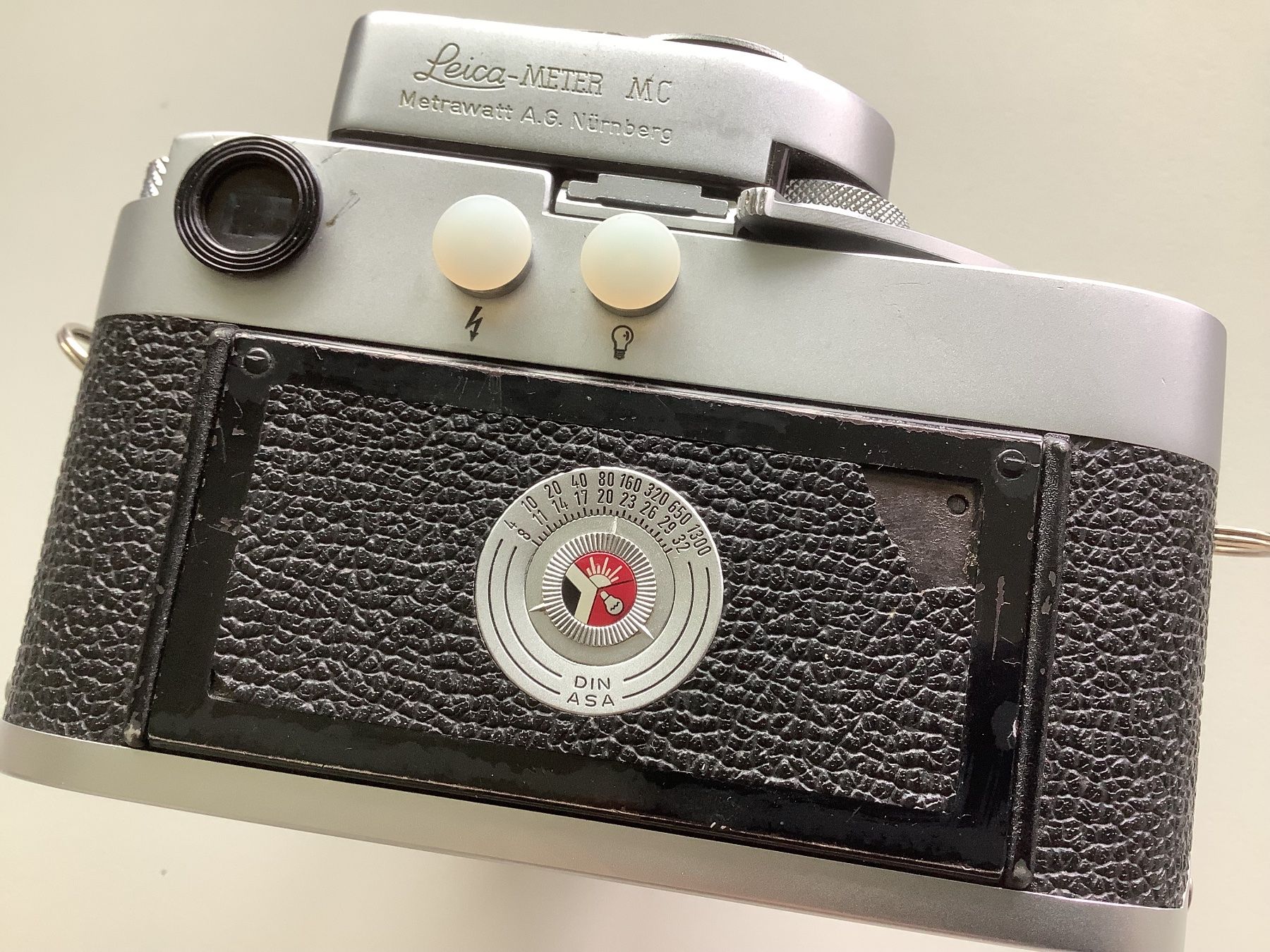 Leica Kamera: Leica M2 mit Summicron 1:2/50 – Gebraucht aus Zürich von rayberg 1