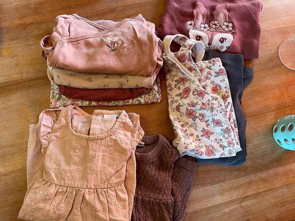 Lotti & Set di vestiti: Mädchenkleider  – Usato da Wila venduto da glo_9ylc