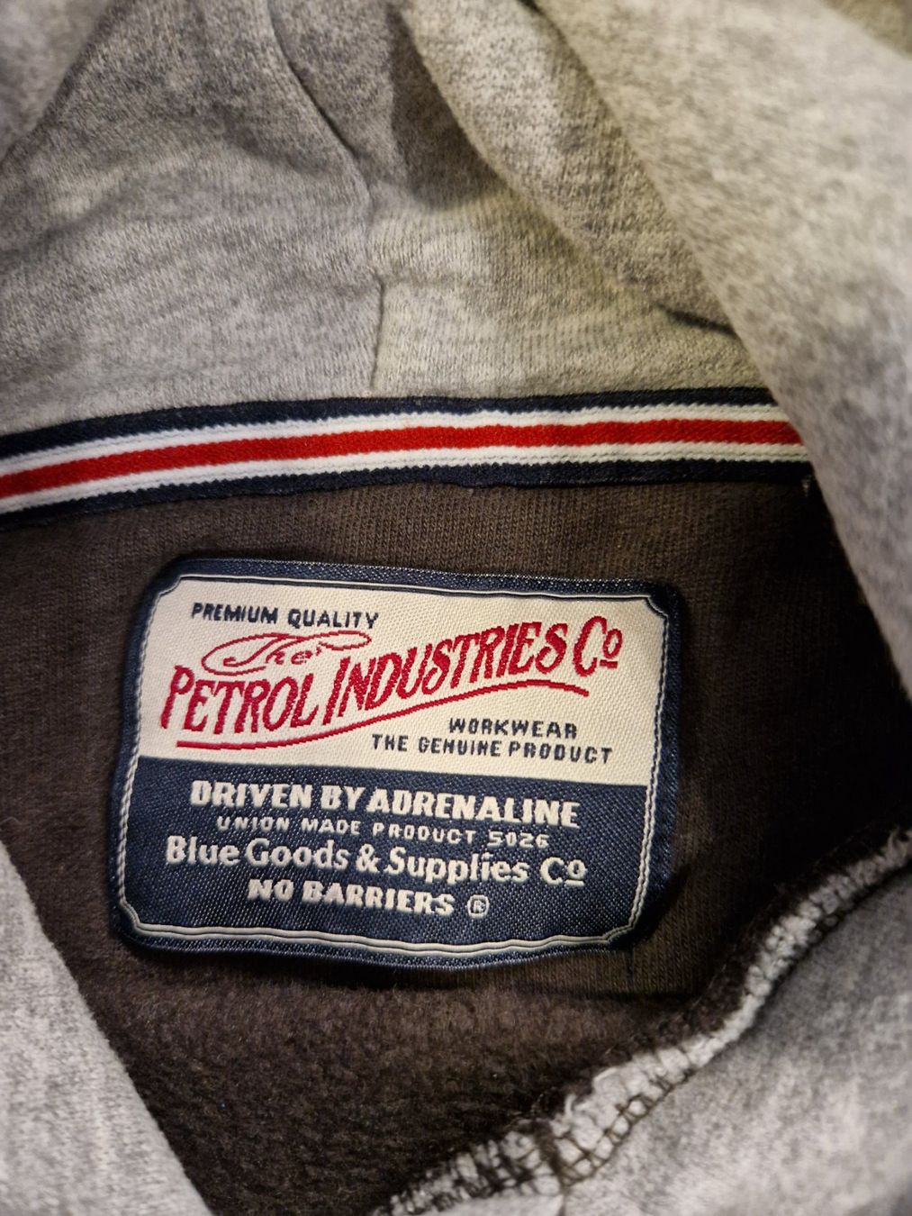Maglioni & Felpe: Kaputzenpullover Gr. 116 NEU Petrol Indust. – Nuovo (secondo la descrizione) da Davos-Dorf venduto da Bpelikan 1