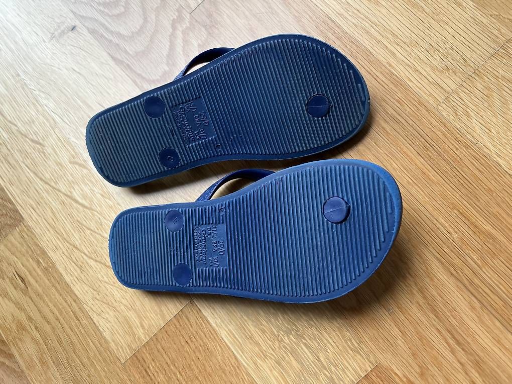 Ipanema Scarpe per ragazzi: Ipanema Kinder Flipflops / Sandalen Grösse 31/32 – Usato da Zürich venduto da wtpooh 2