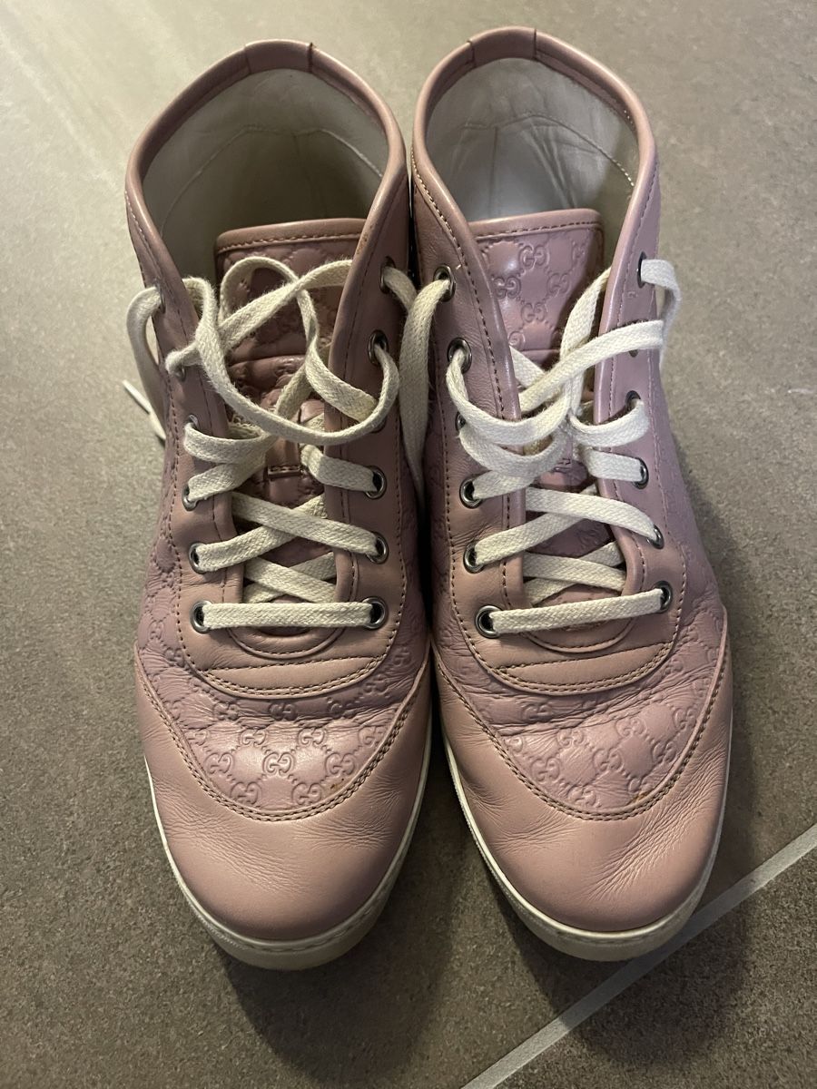 Gucci Damenschuhe: Originale Gucci Sneakers – Gebraucht aus Schönenwerd von miami_girl91