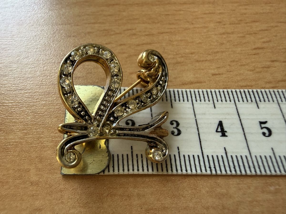 Broches & Aiguilles: Vintage-Brosche mit Initiale R goldfarben mit Strass. – D'occasion à Lamone par LaCantinaMagica 3