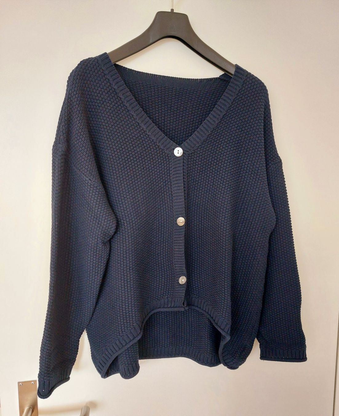 Vestes: Strickjacke – Neuf (Voir description) à Bellach par bri_m8rs