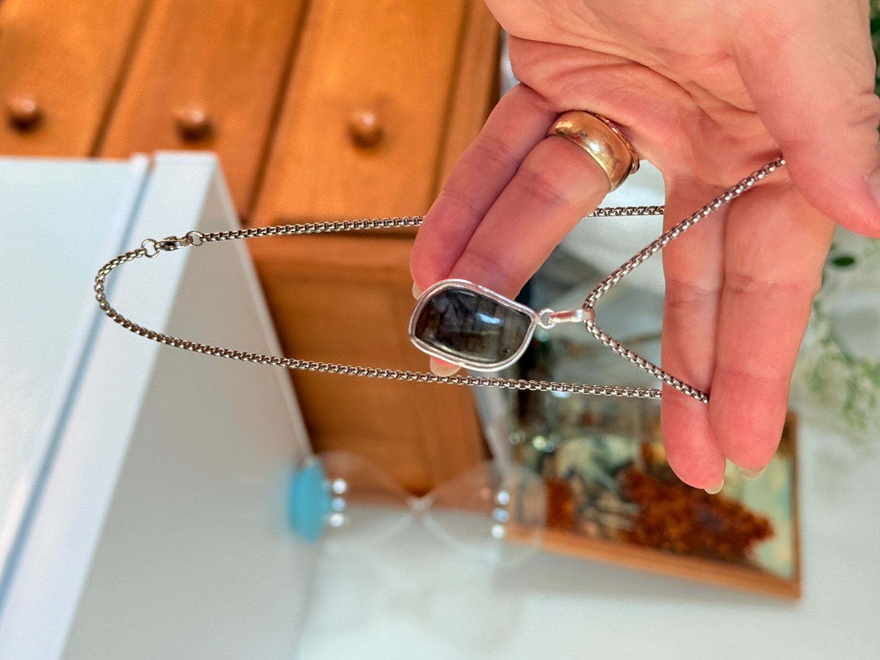 Ketten: Collier Labradorite naturelle – Neu und originalverpackt aus Genève von AGBERG 4