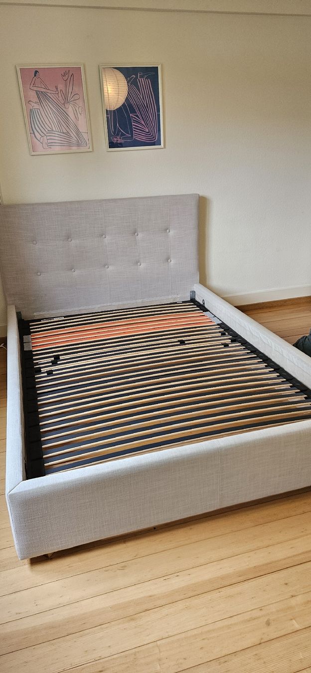 Micasa Letti: Micasa Bett 140x200 cm mit Lattenrost – Usato da Steffisburg venduto da barbarab123 1