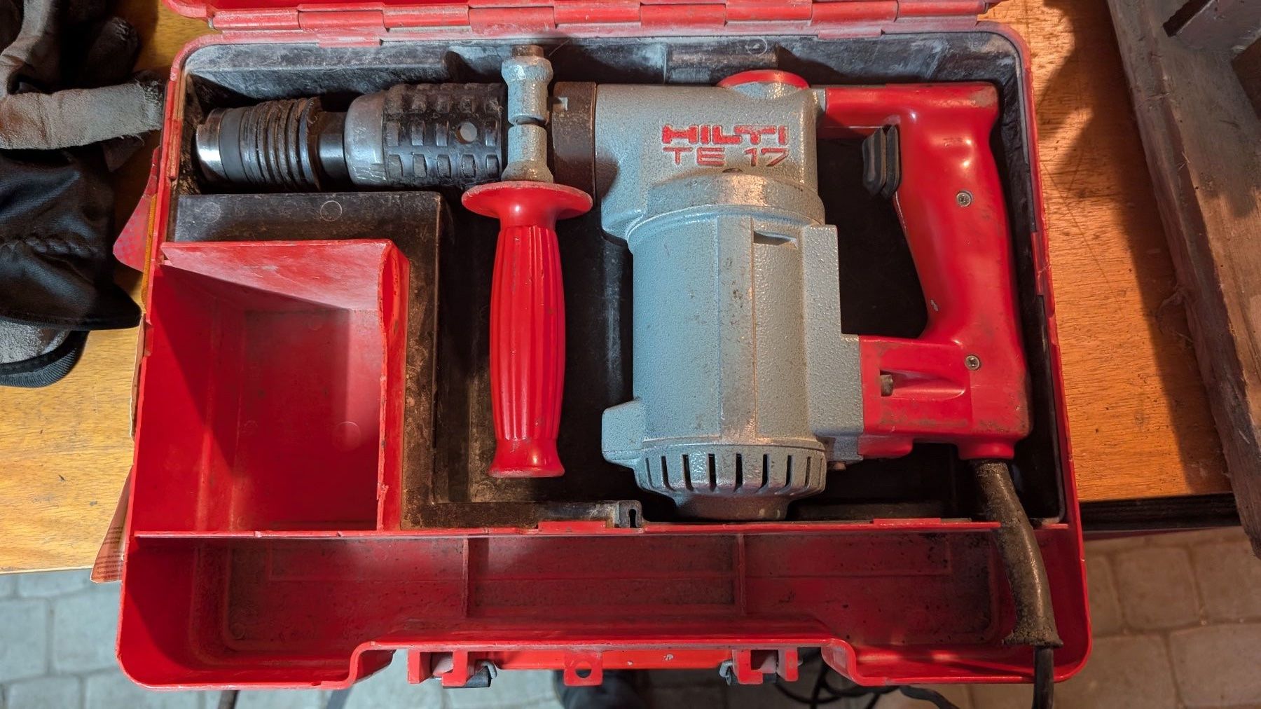 Hilti Trapani: Hilti TE17 Bohrhammer – Usato da Felsberg venduto da Skalandianer