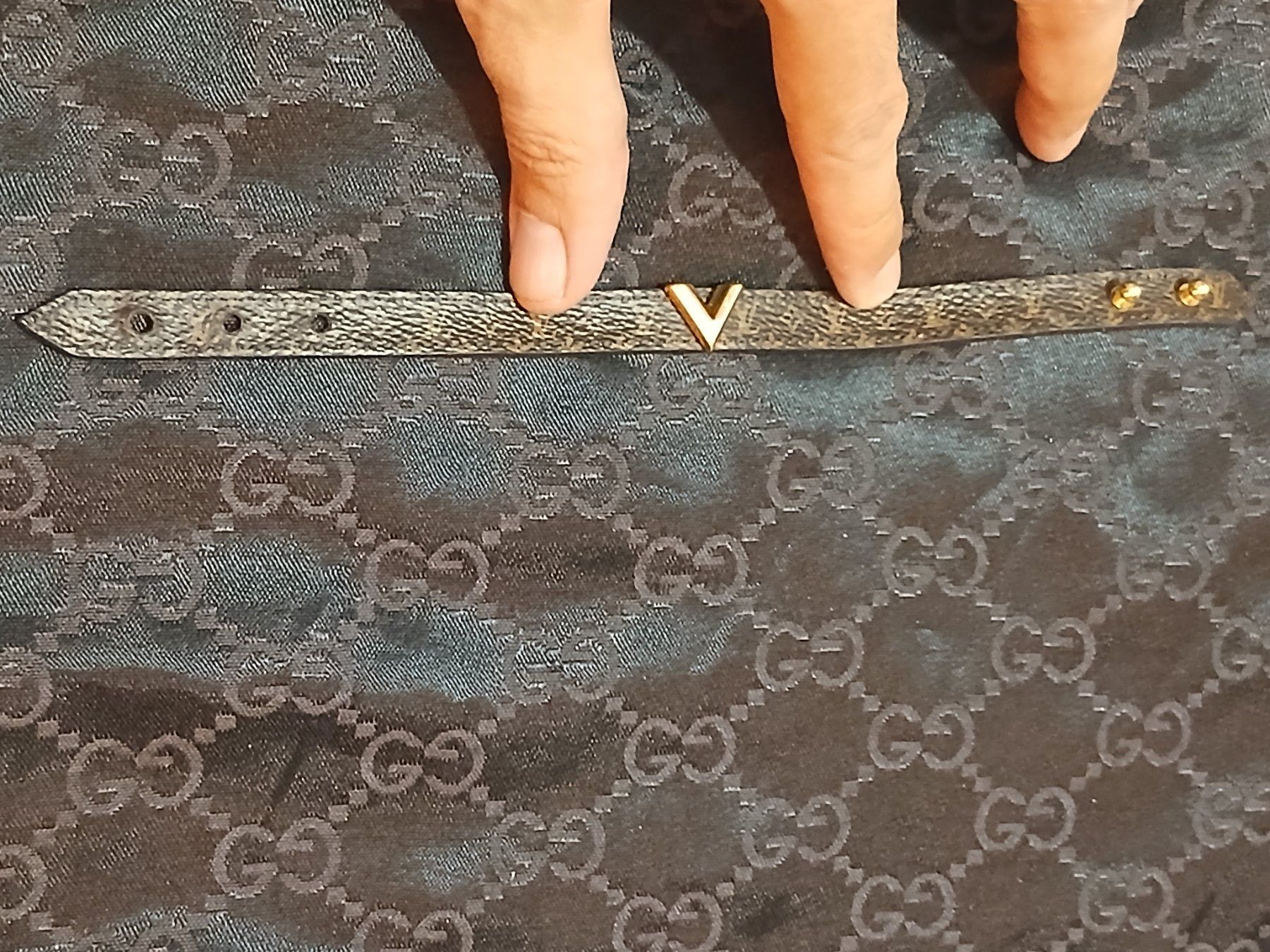 Louis Vuitton Bracelets: LOUIS VUITTON bracelet "V" – D'occasion à Le Grand-Saconnex par Rgt87 8