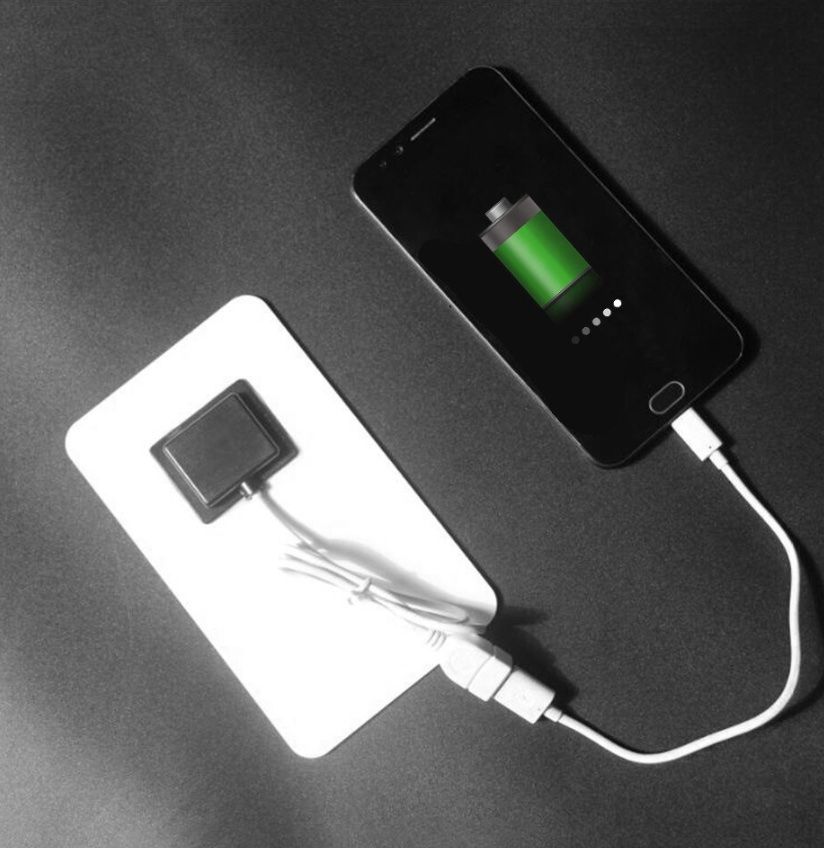 Dispositivi a energia solare: Solar Panel mit USB-Anschluss - Ladegerät – Nuovo (secondo la descrizione) da Basel venduto da Kunterbunt12 5