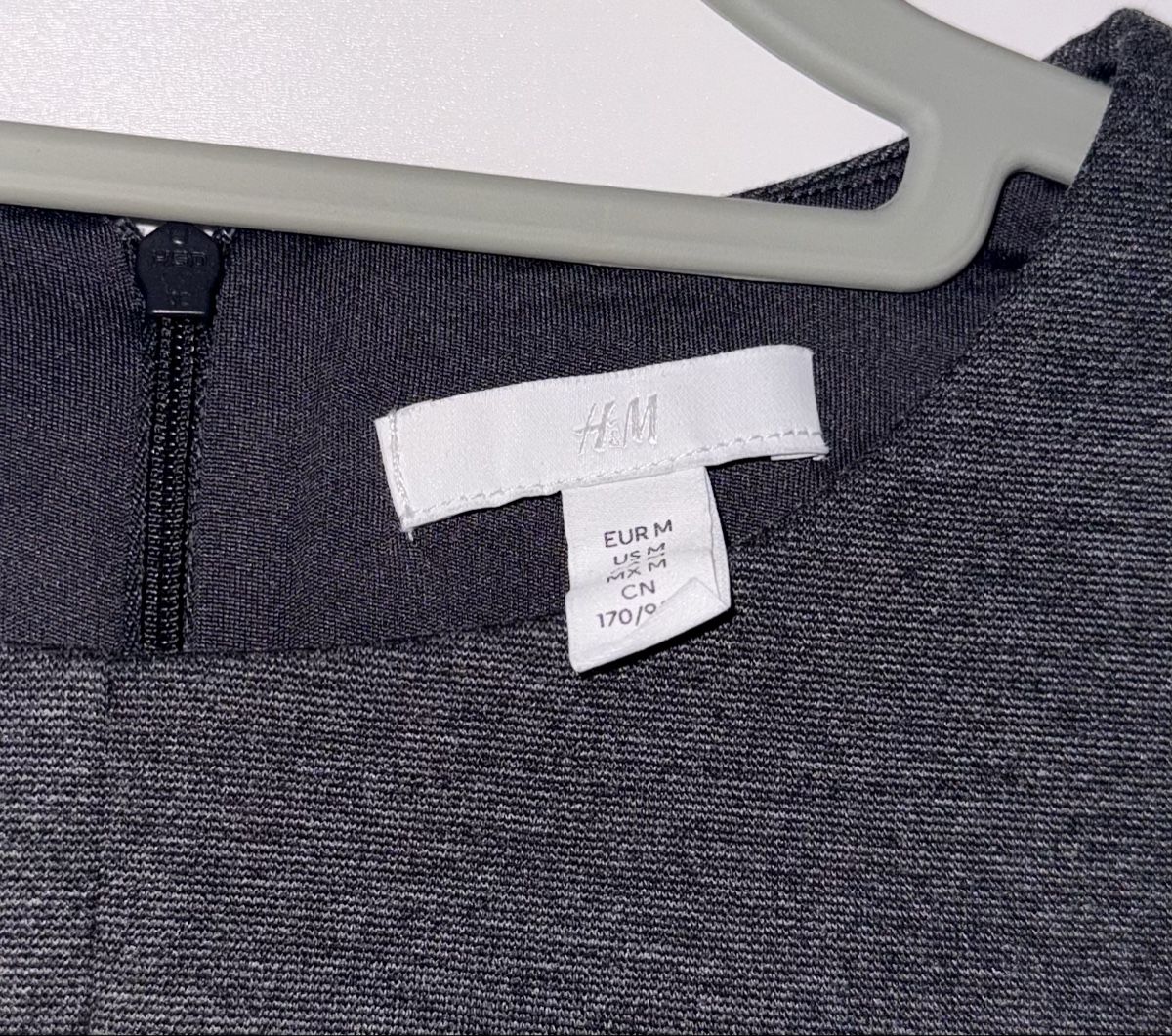 H&M Top: H&M Oberteil, Grau, Grösse M – Nuovo (secondo la descrizione) da Basel venduto da ae2276 1