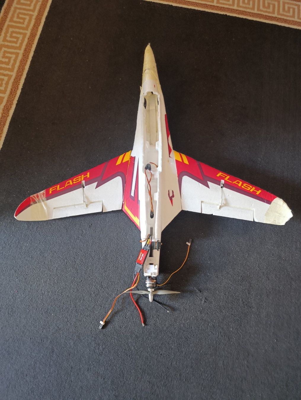 RC Modellbau: RC Flugzeug Flash Ersatzteile – Gebraucht aus Basel von adler024 7