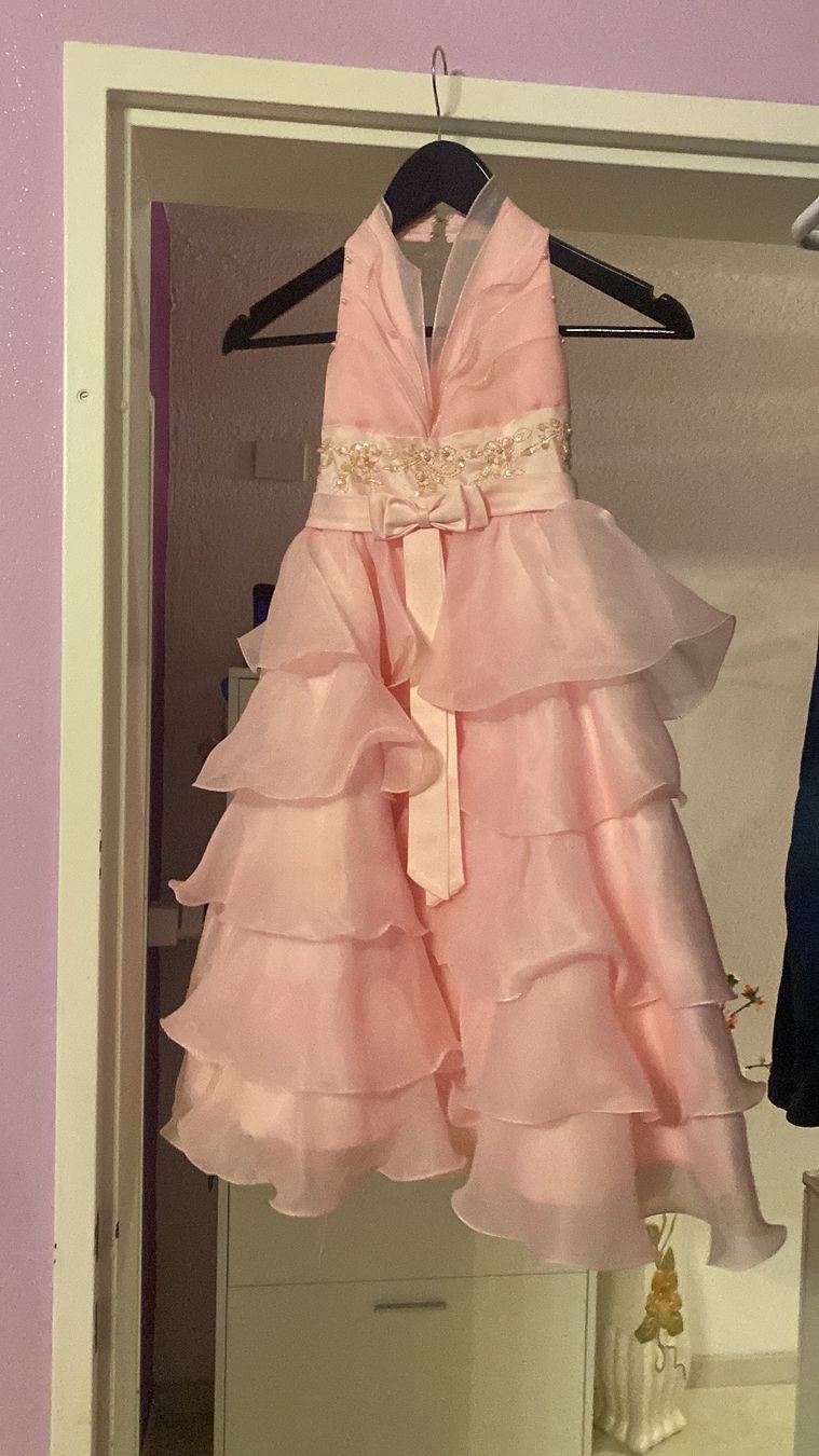 Kleider & Röcke: Kleid – Neu (gemäss Beschreibung) aus Gossau ZH von Lavinia07