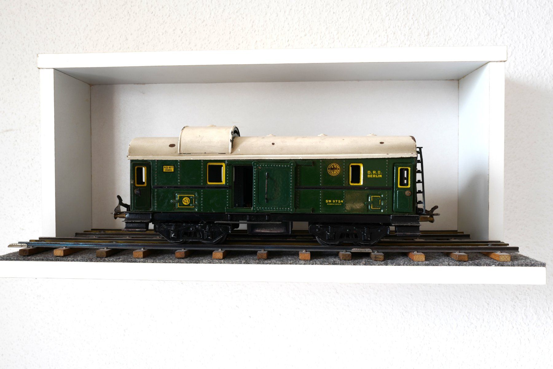 Modellini di ferrovie: Post Wagen DRB 1935/40, ev. Karl Bub, Spur 0 – Usato da Zürich venduto da TWA_vieve