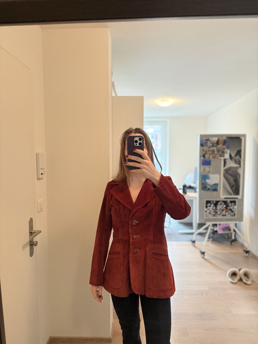 Giacche: Vintage red suede jacket – Usato da Zürich venduto da AlineCr 1
