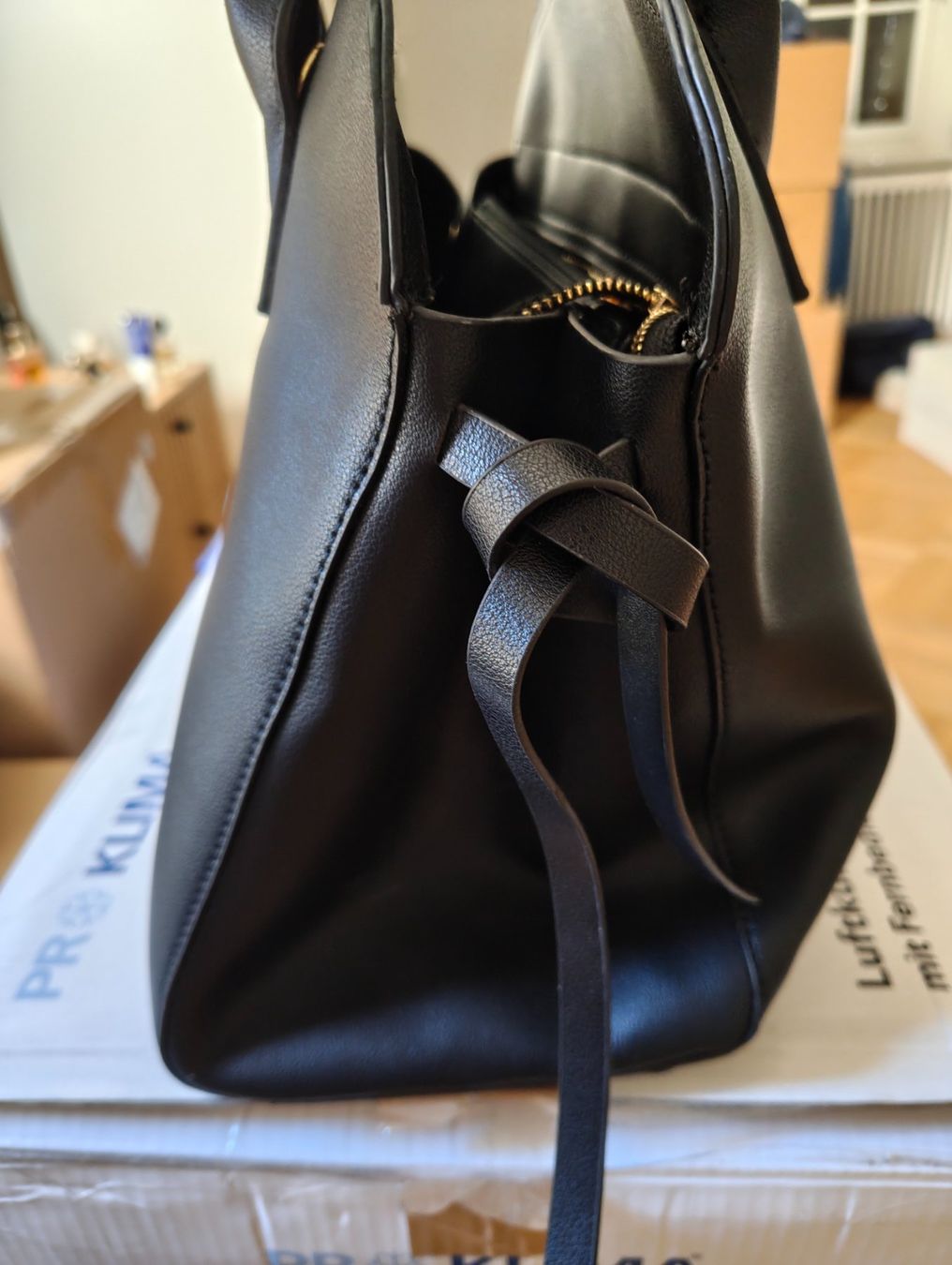 Valentino Borse da donna: Shopper von Valentino – Usato da Othmarsingen venduto da van_h5yh 5