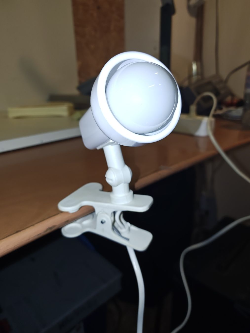 Lampen: Klemmleuchte, praktisch. (nov647) – Gebraucht aus Künten von Schnaepplihuus
