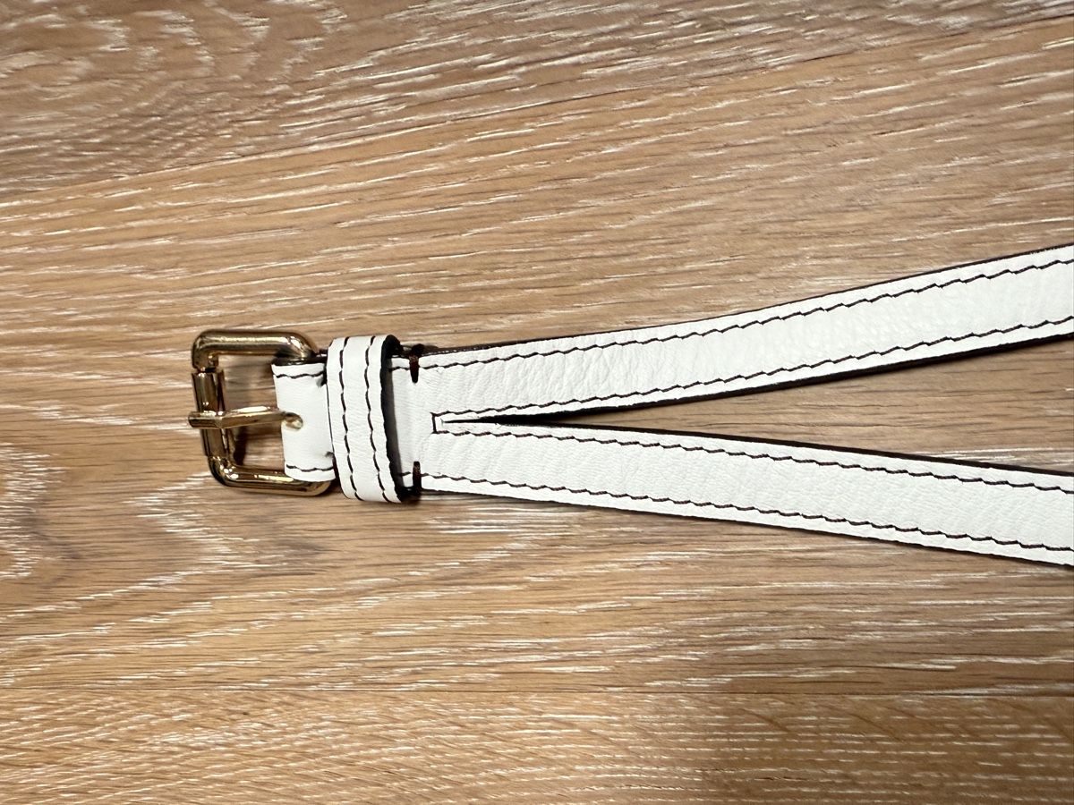 Cinture: Great Temperley leather white belt. S – Nuovo (secondo la descrizione) da Grund b. Gstaad venduto da PlageNeigeplus 5