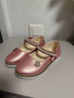 Schöne Mädchen Schuhe