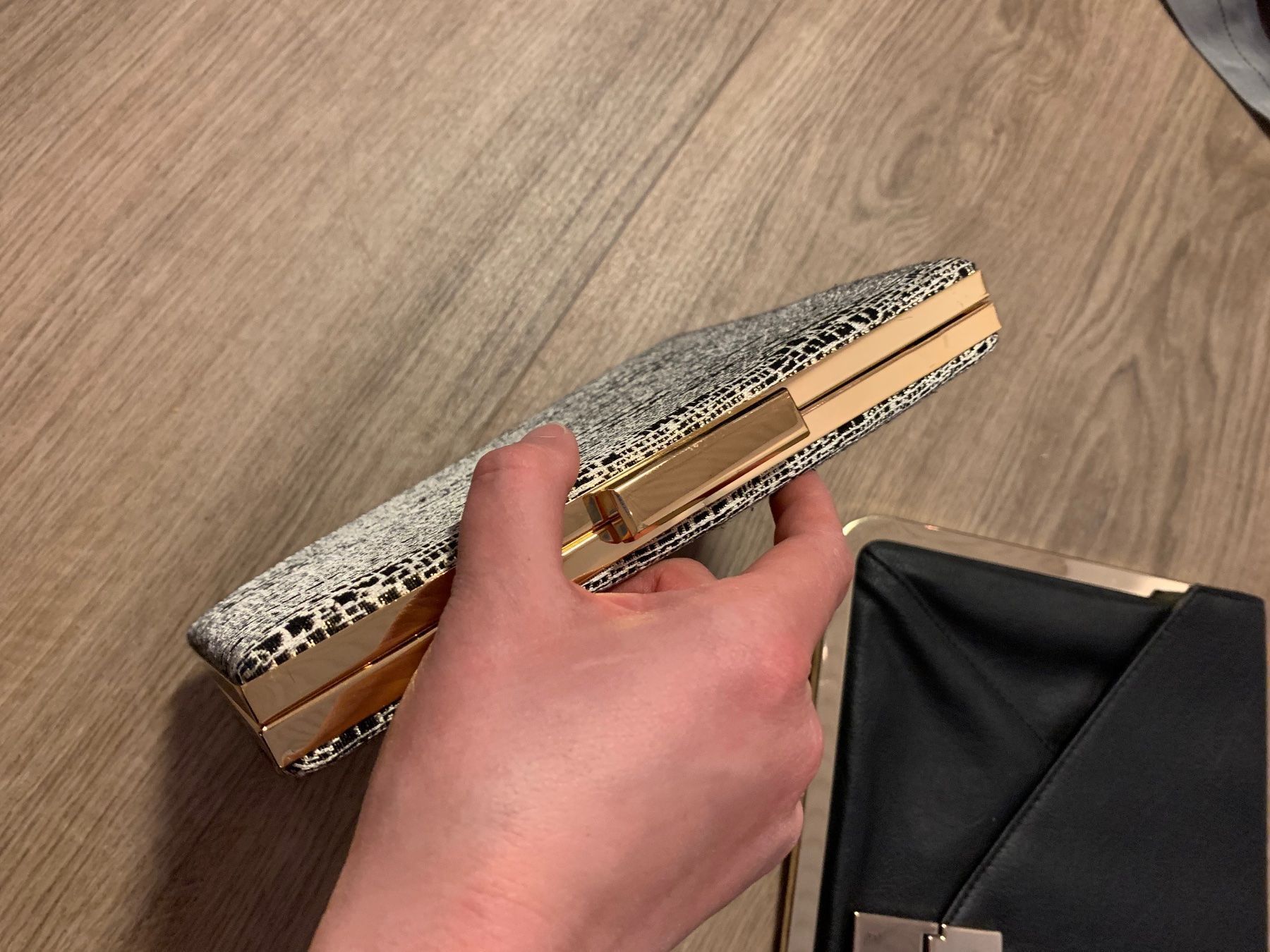 Borse da donna: 2 x Tasche Clutch Warehouse Asos – Usato da Fislisbach venduto da KolibriSecondhand 2