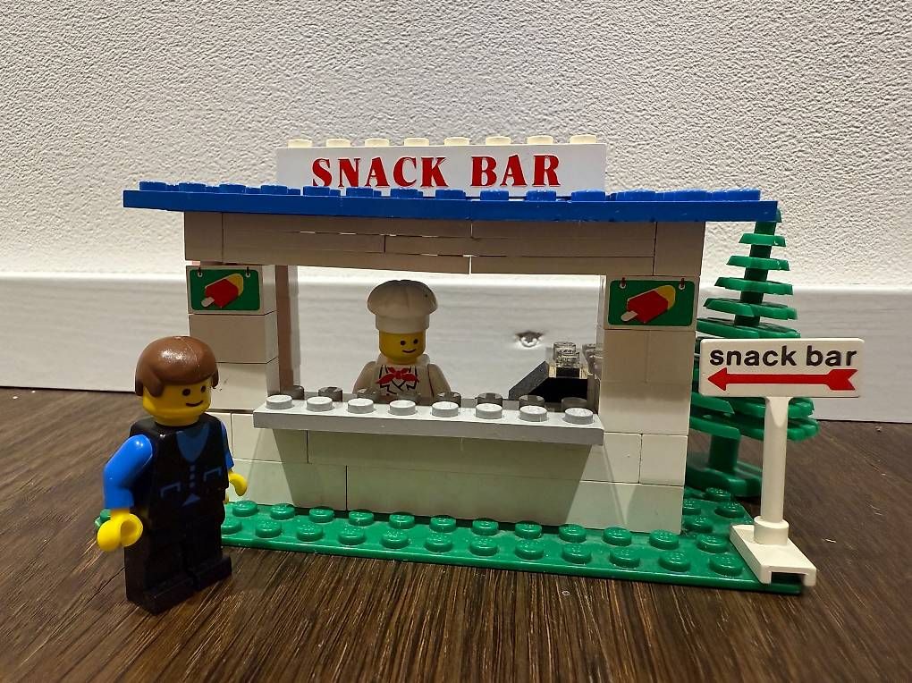 Spielzeuge: Lego Snack Bar, Set 675, Kiosk – Gebraucht aus Herisau von Mr_Wolf