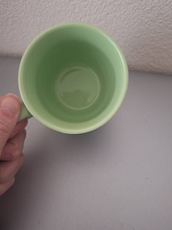 Tassen: Neue Tasse weiss und grün – Gebraucht aus Düdingen von san_kf2l 3