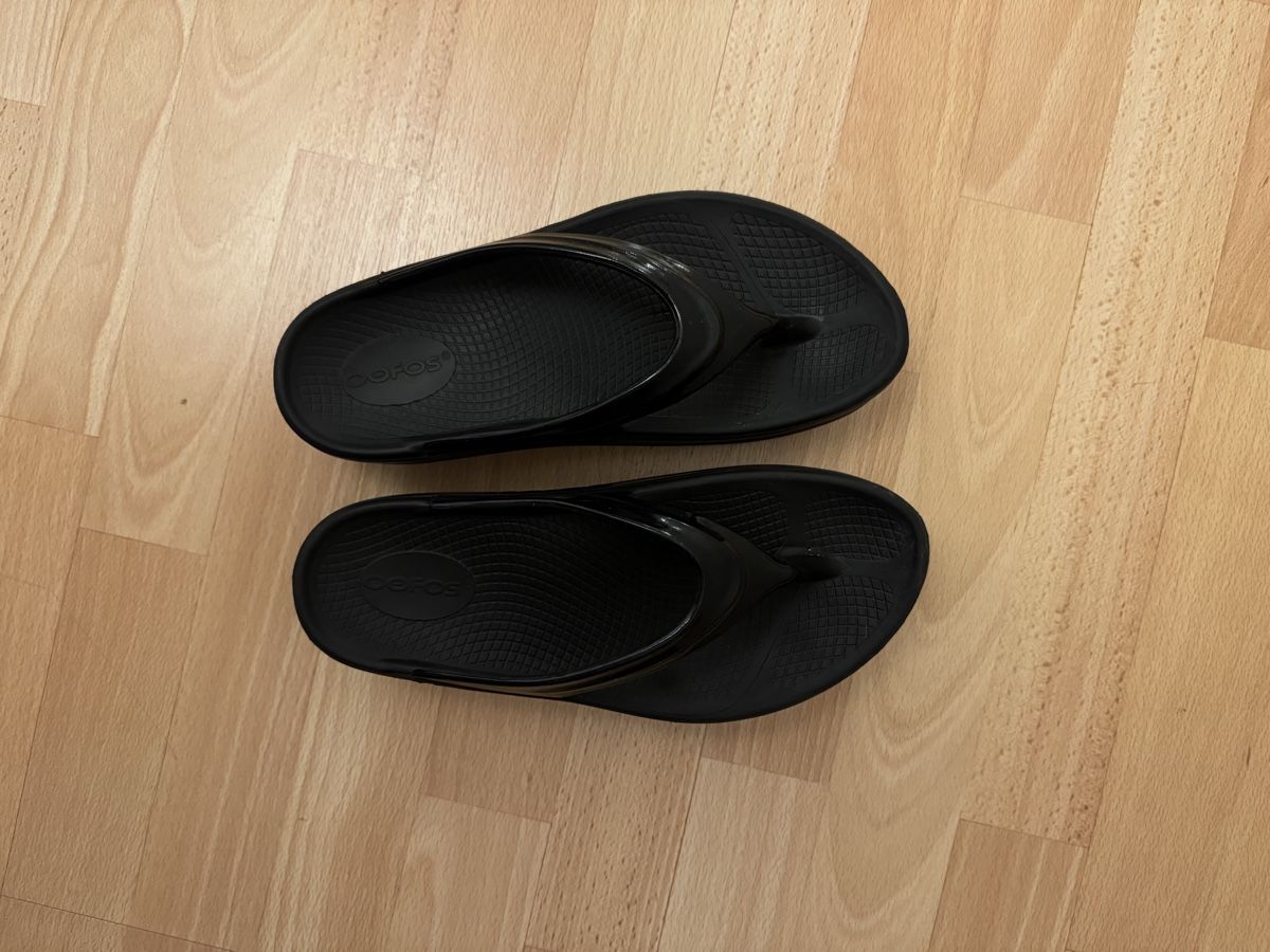 Damenschuhe: OOFOS OOmega – Gebraucht aus Zürich von d70_9bls 2
