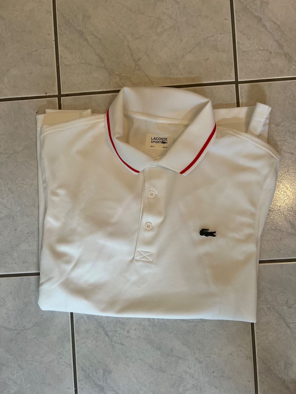 Lacoste Magliette Polo: lacoste poloshirt G M – Usato da Basel venduto da La.Bonne.affaire