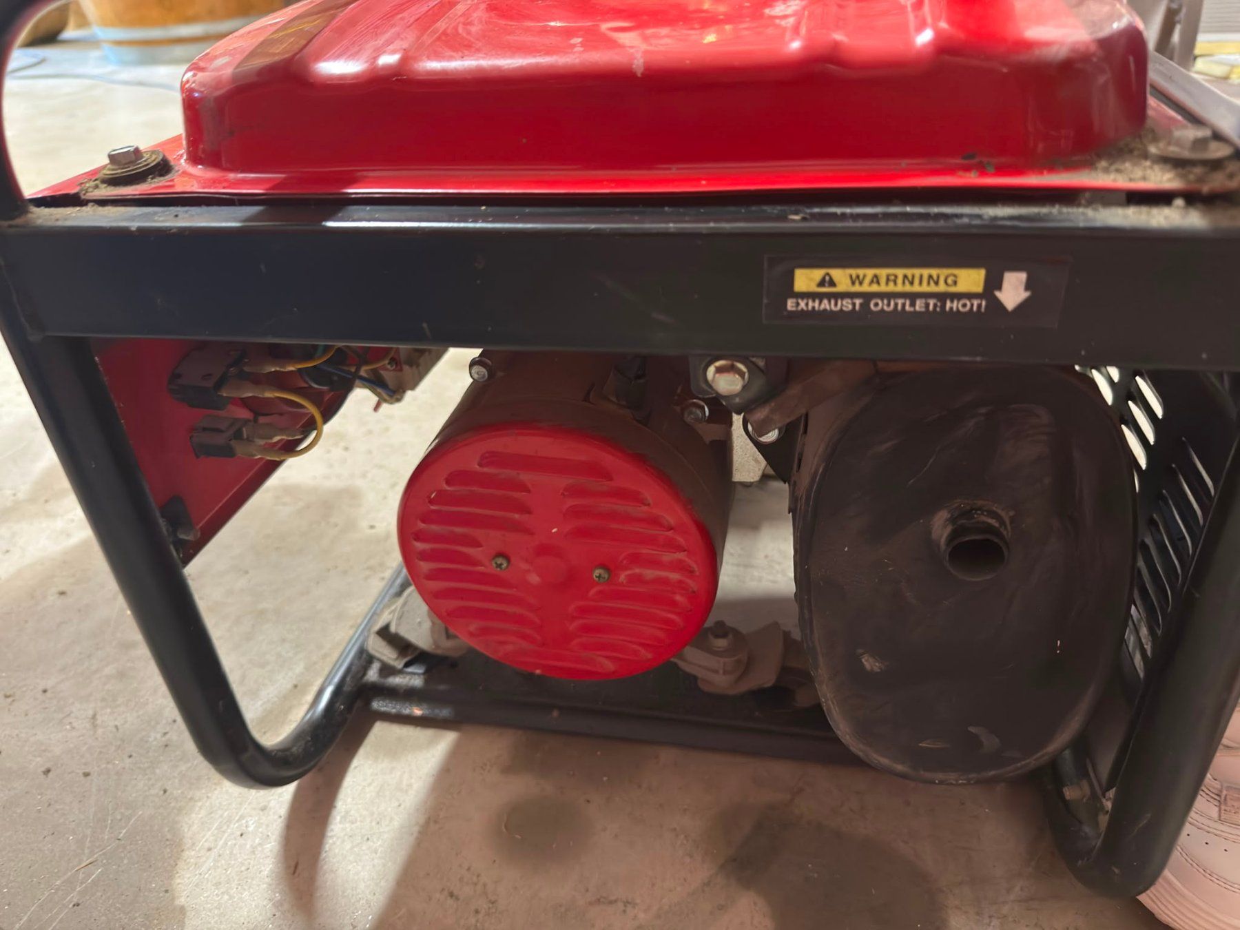 Generatori di corrente: Stromgenetor 5.5 HP -230/400V Notstromaggregat – Usato da Luzern venduto da Elgordo7 3