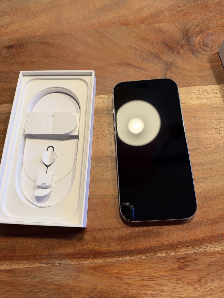 Apple Handys / Smartphones: Iphone 16 pro 256gb – Gebraucht aus Herznach von Polygraph 3