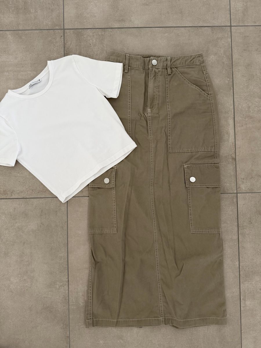 Zara Kleiderpakete: XS Basic Summer Wardrobe Bundle – 6 Teile Zara, Only.. – Gebraucht aus Oberuzwil von PreownedAllure 1