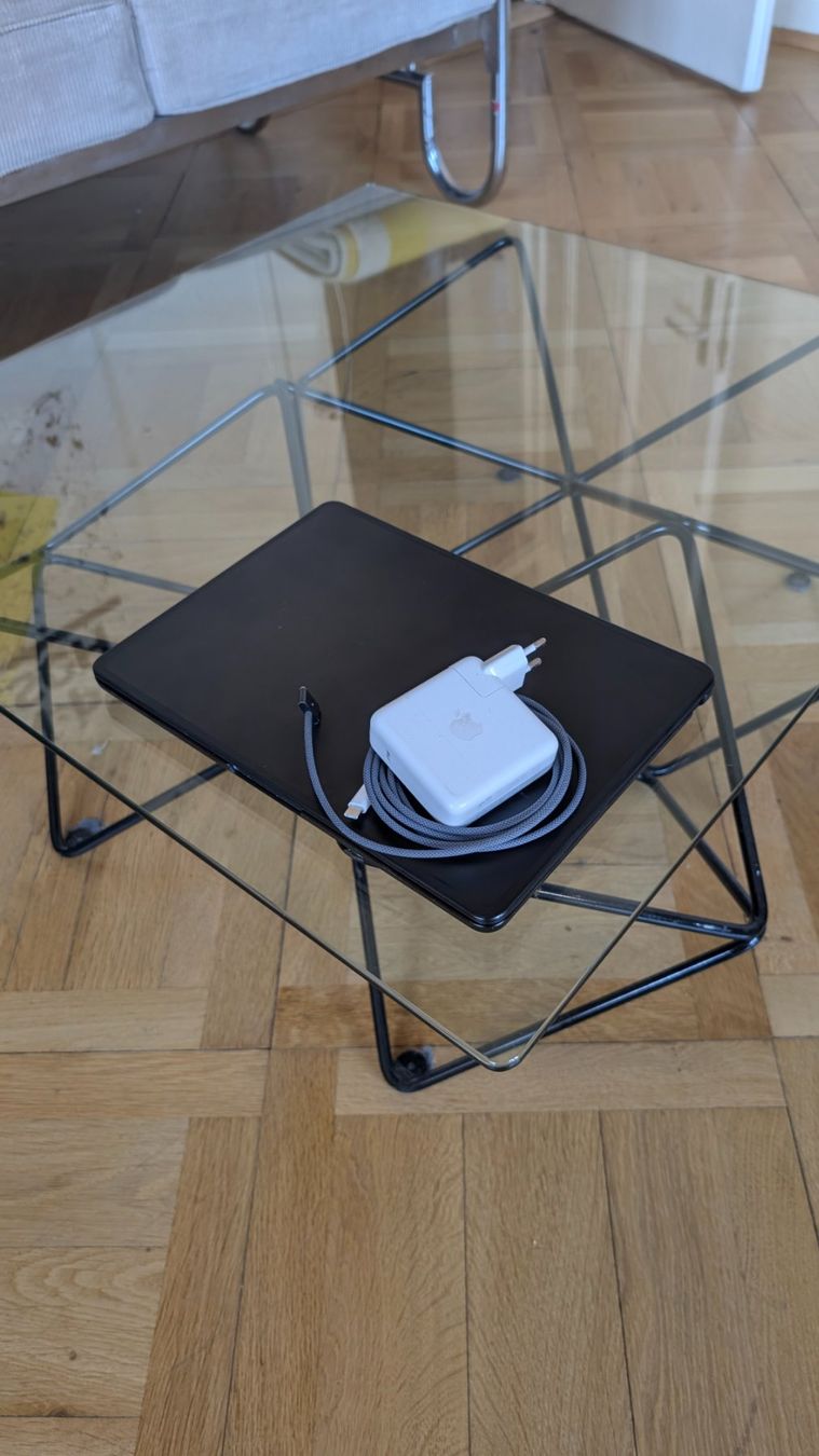 Apple Notebook: Macbook Air 2022 / Puce M2 / 8Go Ram / 1Tb SSD – Usato da Geneve venduto da floma_ 1