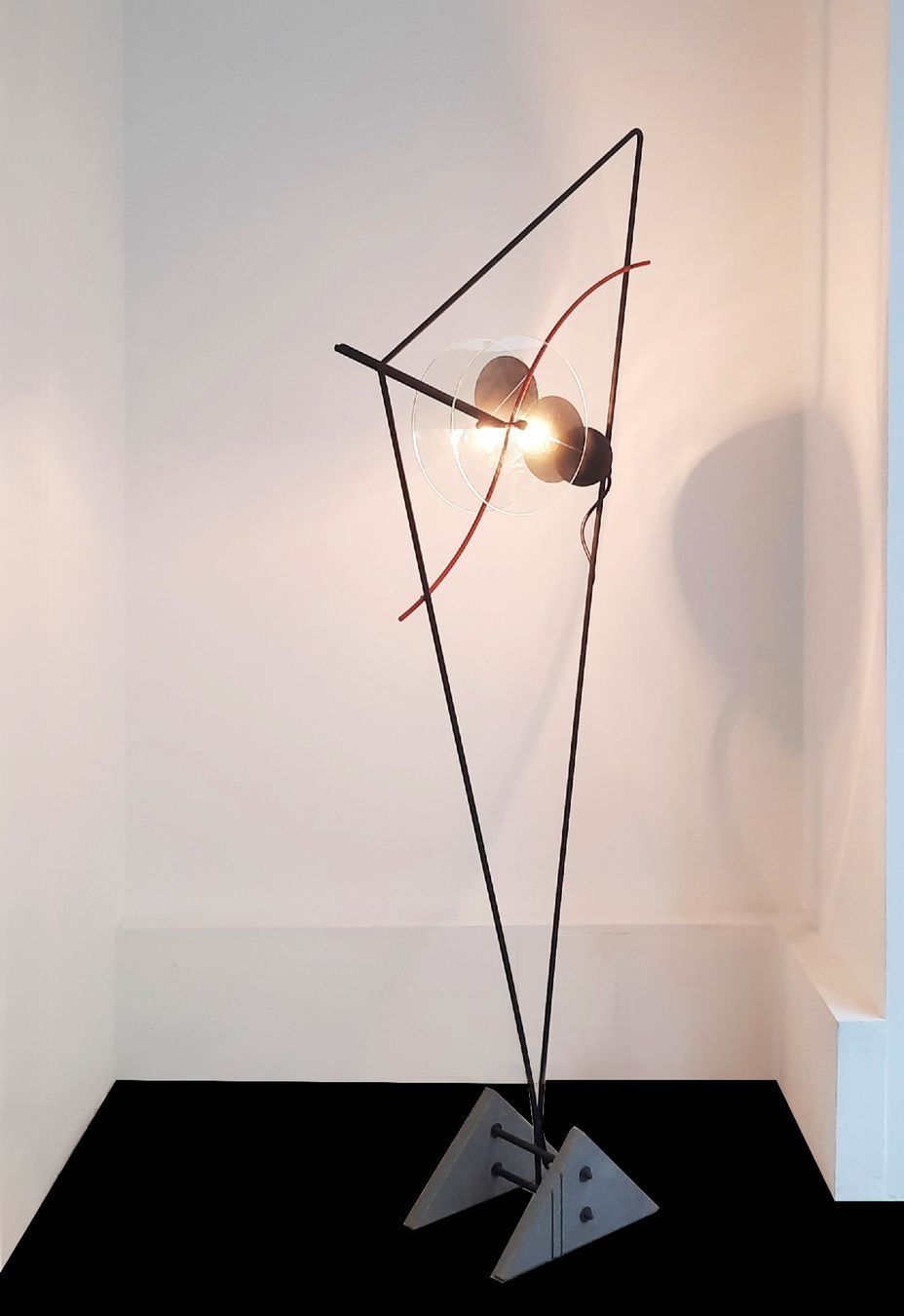 Lampade: MEMPHIS DESIGN Stehlampe BY RELCO MILANO – Usato da Zürich venduto da ger.kiy
