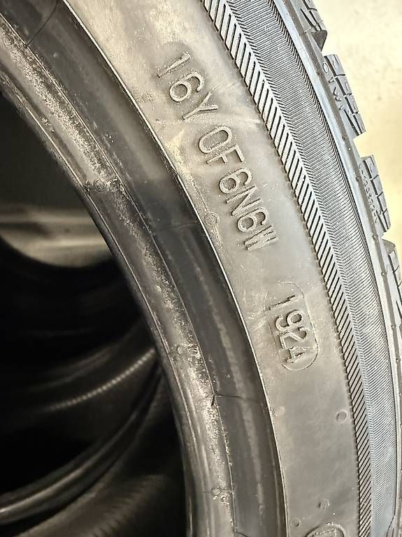 Pneumatici & Ruote complete: 225/40 R19 Winterreifen – Usato da Bischofszell venduto da TURBO_POWER 4