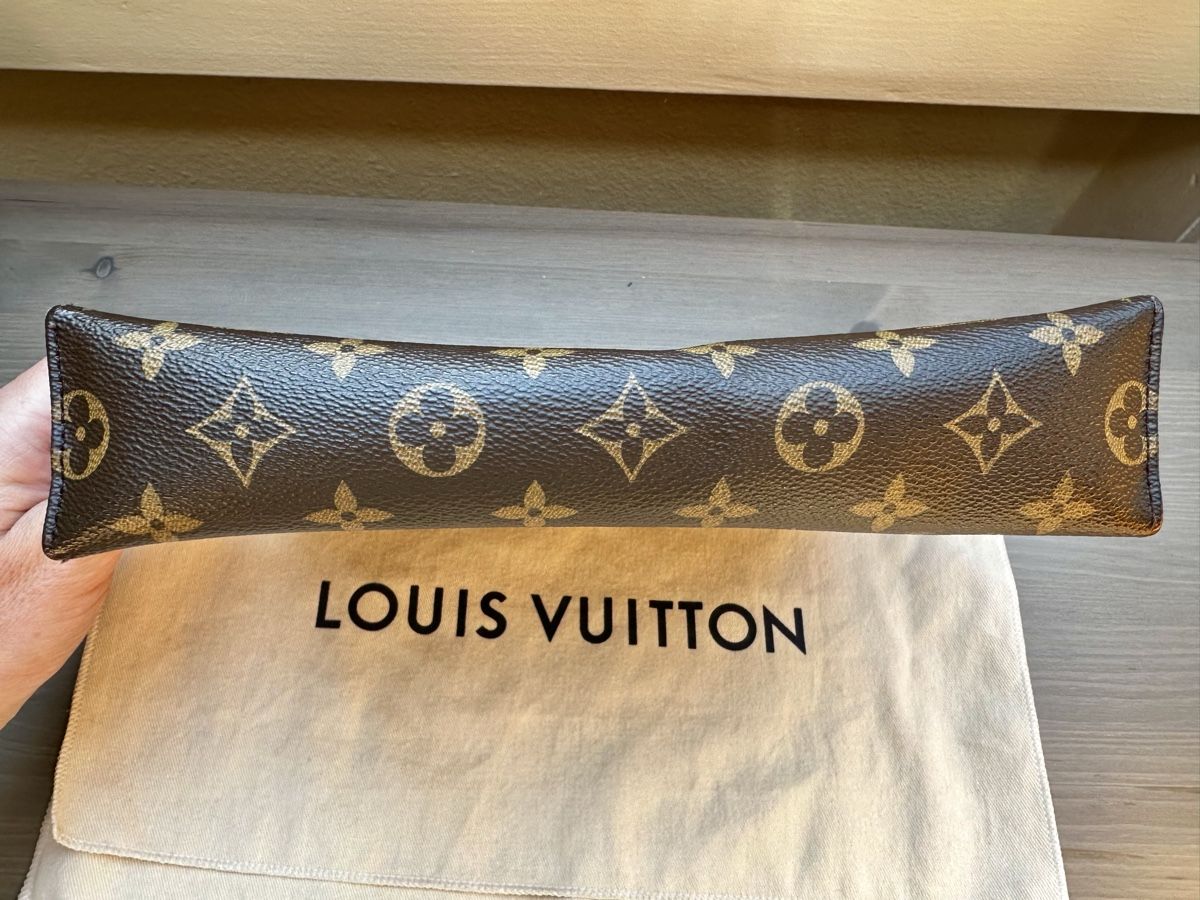 Louis Vuitton Borse: Louis Vuitton Pochette Monogram Canvas neuwertig – Usato da Uster venduto da TinA.. 3