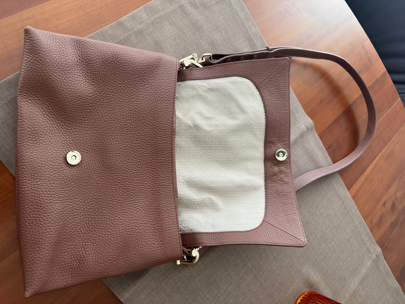 Aigner Borse da donna: Handtasche von Aigner – Nuovo (secondo la descrizione) da Engelburg venduto da rpa69 2