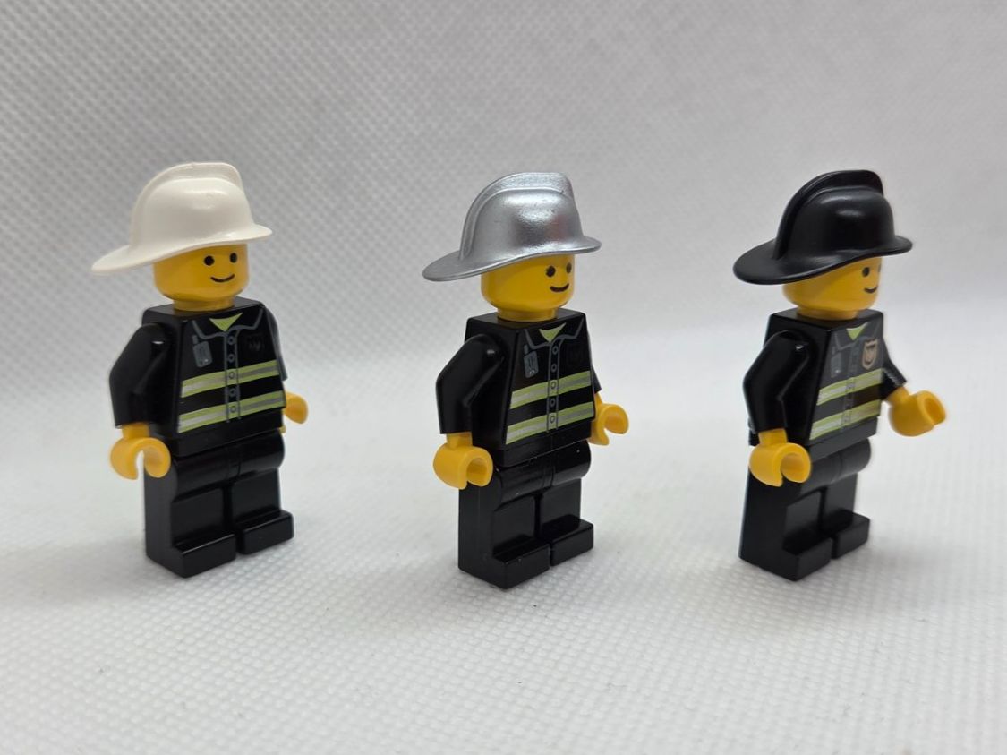 Lego Kit di costruzioni: LEGO City 3x Firefighter – Usato da Basadingen venduto da tot_59zf 2