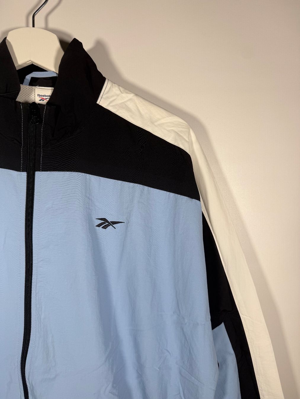 Maglioni & Felpe: Reebok Trainingsjacke M – Usato da Mühledorf BE venduto da ericgrunder_12 1