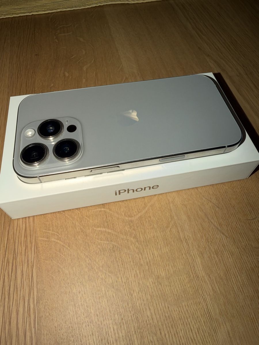 Apple Telefoni cellulari / Smartphones: iPhone 16 Pro 128GB – Usato da Steffisburg venduto da Newcomer666 6