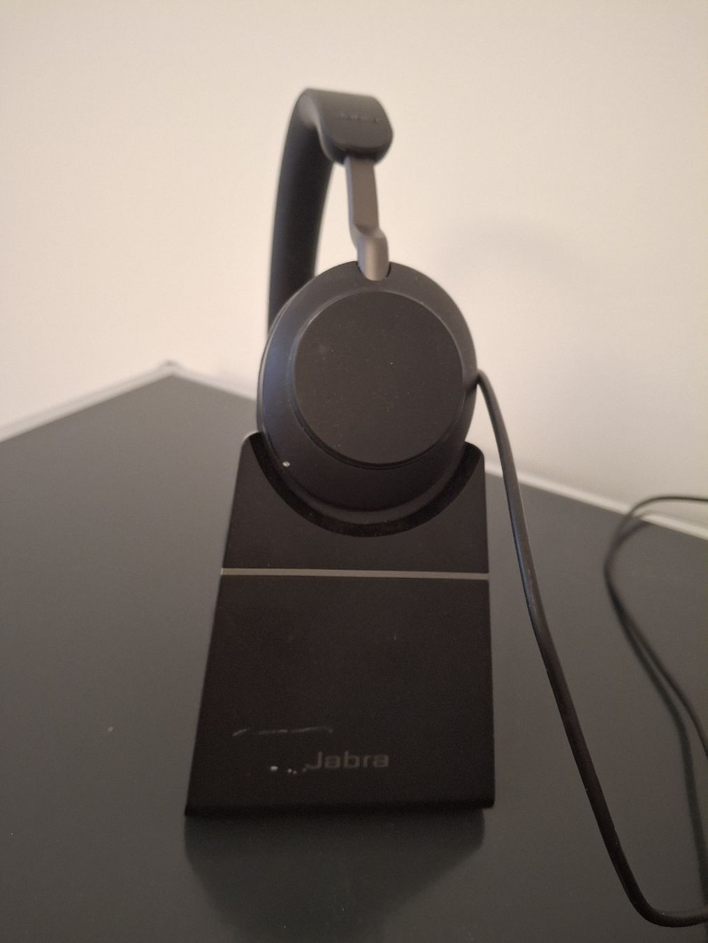 Jabra Kopfhörer: Jabra Evolve2 Headset mit Ladestation schwarz gebraucht – Gebraucht aus Cham von Girasol3 2