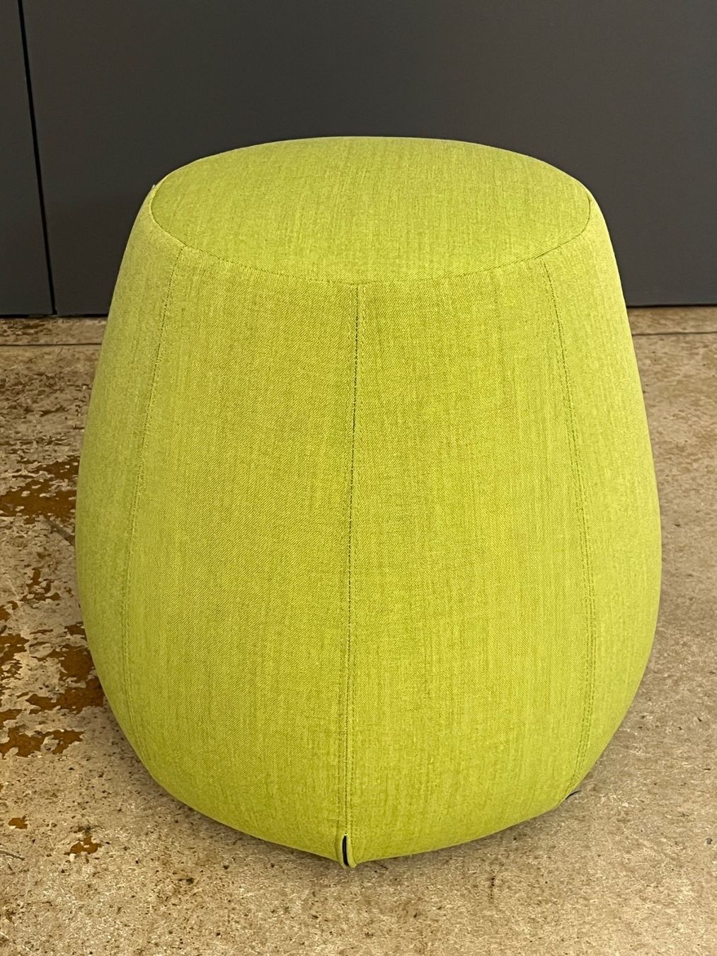 Hocker: Polsterhocker Pix von Arper_Einsitzer 49 cm hoch – Neu (gemäss Beschreibung) aus Herisau von playoff15