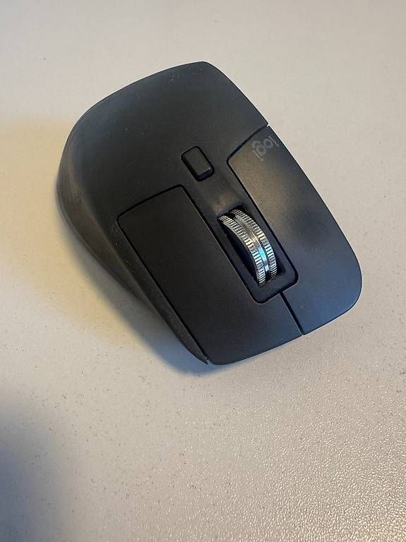 Souris: Logitech MX Master 3 inkl. gratis Versand – D'occasion à Luzern par _Luccer 1