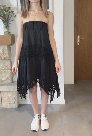 Robe Maje noire avec dentelle – modèle Sissi – taille 1 (S)