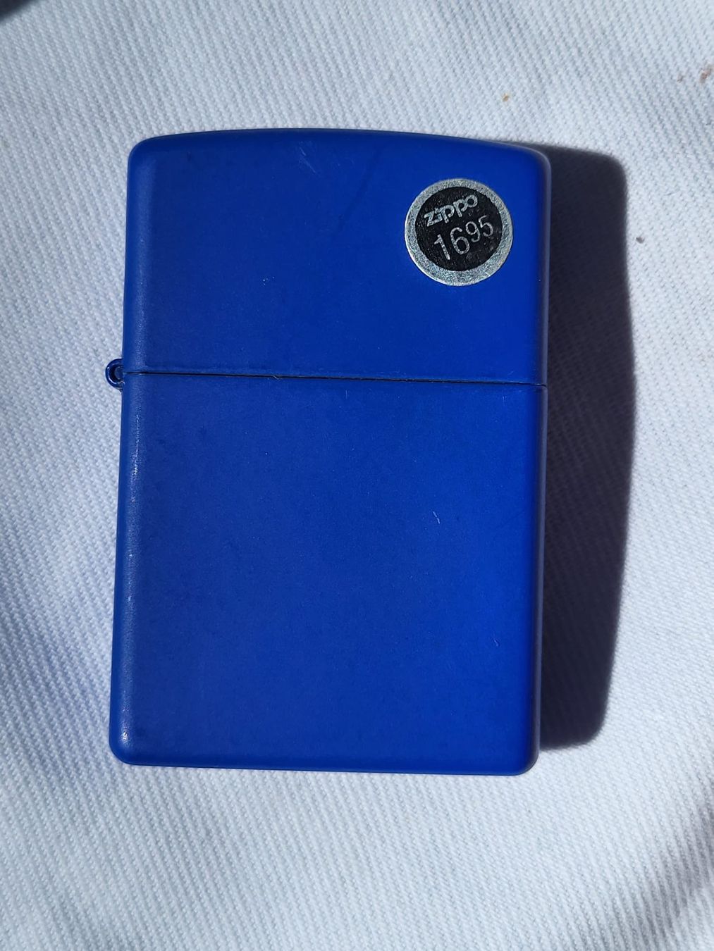 Zippo Briquets: Zippo Feuerzeug Blau ungeöffnet – Neuf (Voir description) à Allschwil par Dayami