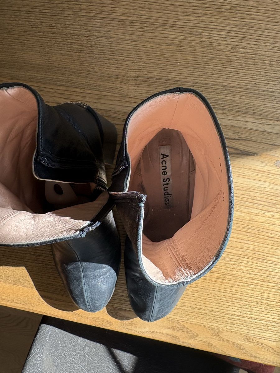 Acne Studios Chaussures femmes: Stiefelette mit Blockabsatz von Acne Studios   38 – D'occasion à Zürich par Altnic 1